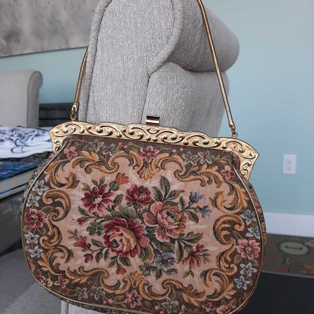 Vintage purse